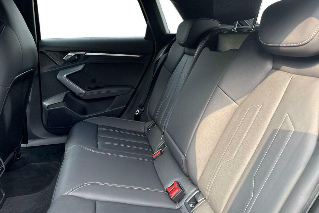Audi A3 1.5 Tfsi Black Edition Sportback Grey #9