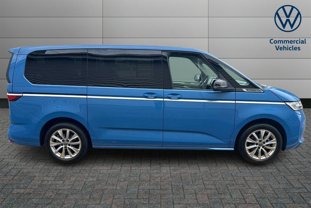 Volkswagen Multivan Style White #4
