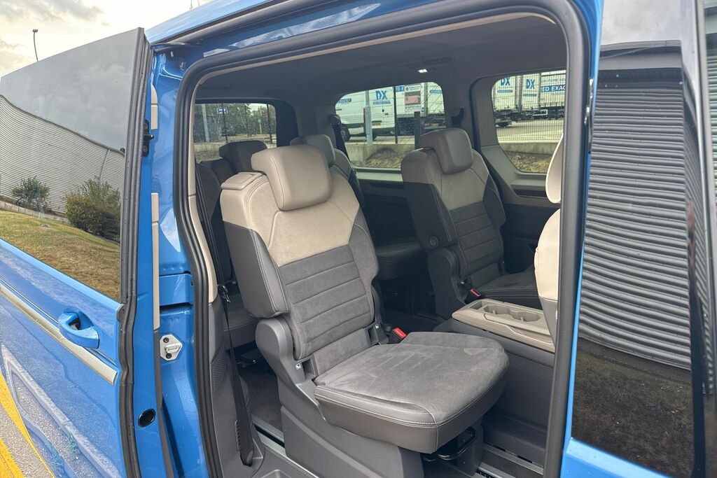 Volkswagen Multivan Style White #24
