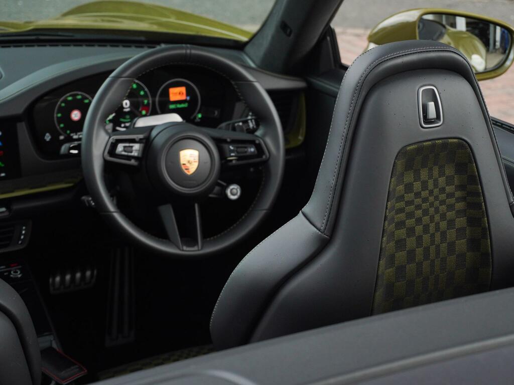 Porsche 911 Automatic Green #9