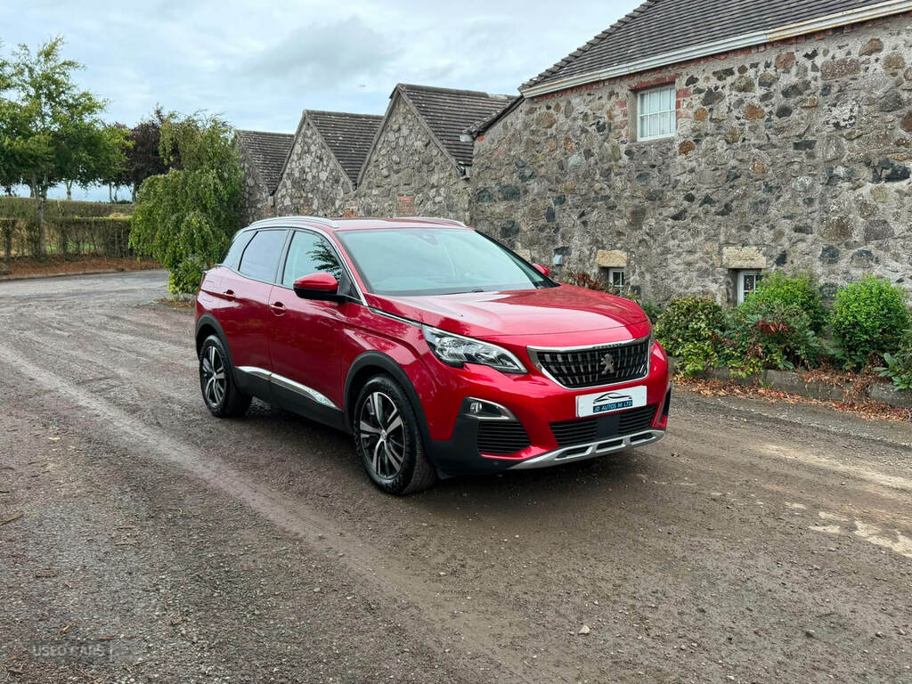 Peugeot 3008 1.5 Bluehdi Allure Red