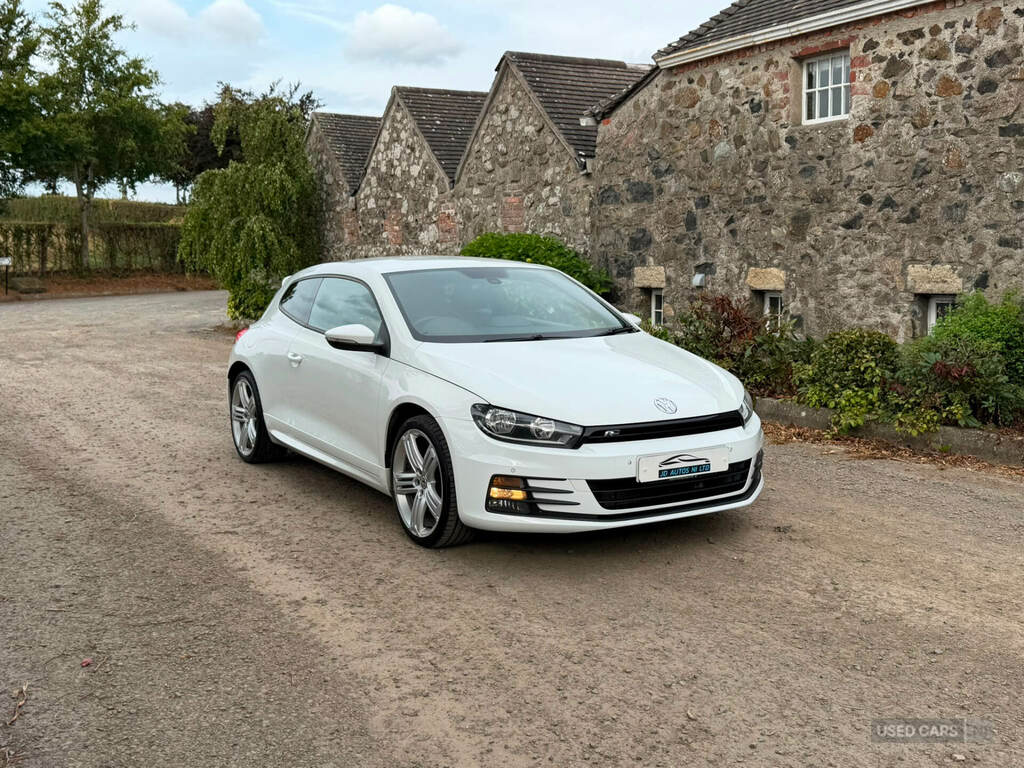 Volkswagen Scirocco 2.0 Tdi Bluemotion Tech R-line Dsg White
