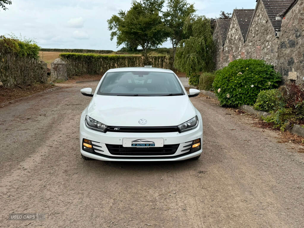 Volkswagen Scirocco 2.0 Tdi Bluemotion Tech R-line Dsg MD65TWV White #2