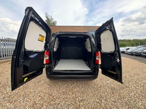 Toyota Proace City 1.5 Proace City PX23XGR Black #5