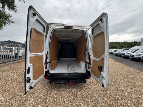 Renault Master 2.3 Master Lm35 White #4