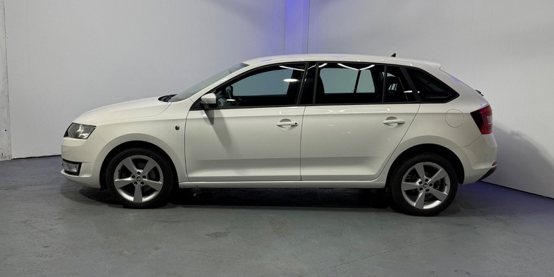 Skoda Rapid Spaceback Elegance Tsi White #4