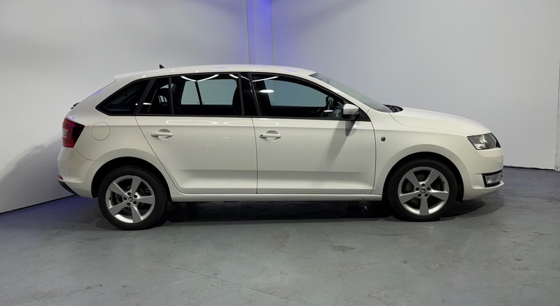 Skoda Rapid Spaceback Elegance Tsi White #5