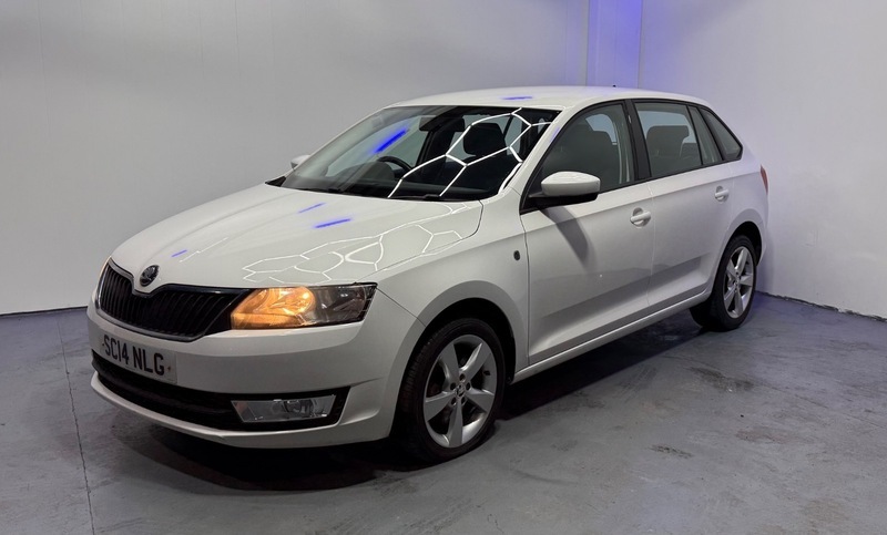 Skoda Rapid Spaceback Elegance Tsi White #3