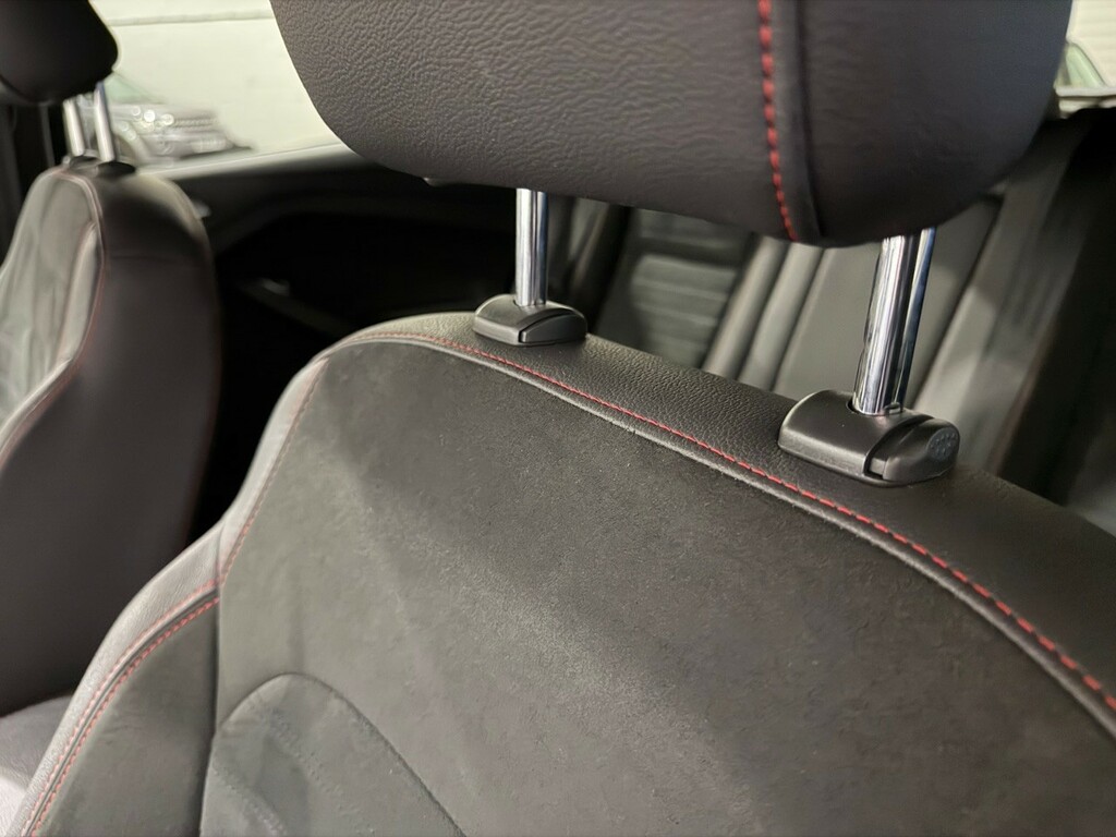 Ford Kuga Hatchback Black #15