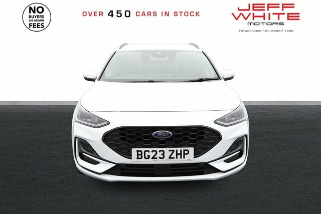 Ford Focus Ecoboost St-line Estate Sat BG23ZHP White #3