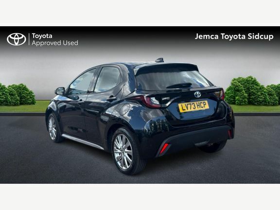 Toyota Yaris Icon Black #4