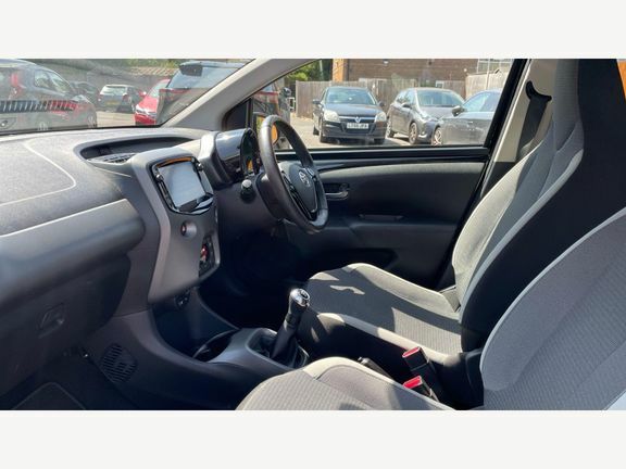 Toyota Aygo X X-trend Tss Black #5