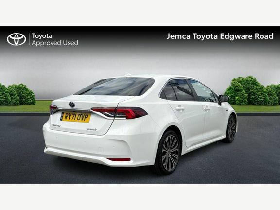 Toyota Corolla Design RV71OVP White #2