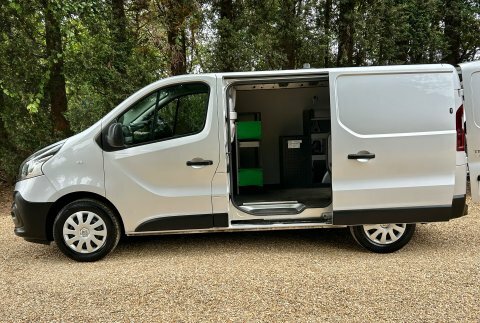 Renault Trafic Business Plus Sl28 MT71DZL Silver #3