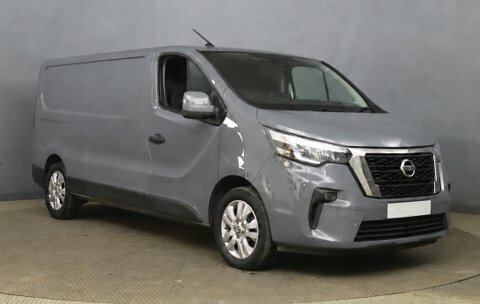 Nissan Primastar Tekna 30 L2 Grey