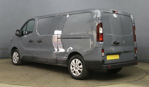 Nissan Primastar Tekna 30 L2 Grey #2