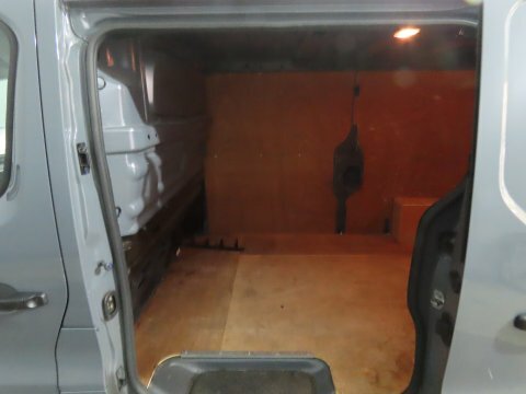 Nissan Primastar Tekna 30 L2 Grey #4