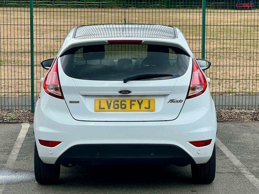 Ford Fiesta Fiesta Zetec White Edition Autumn LV66FYJ White #6