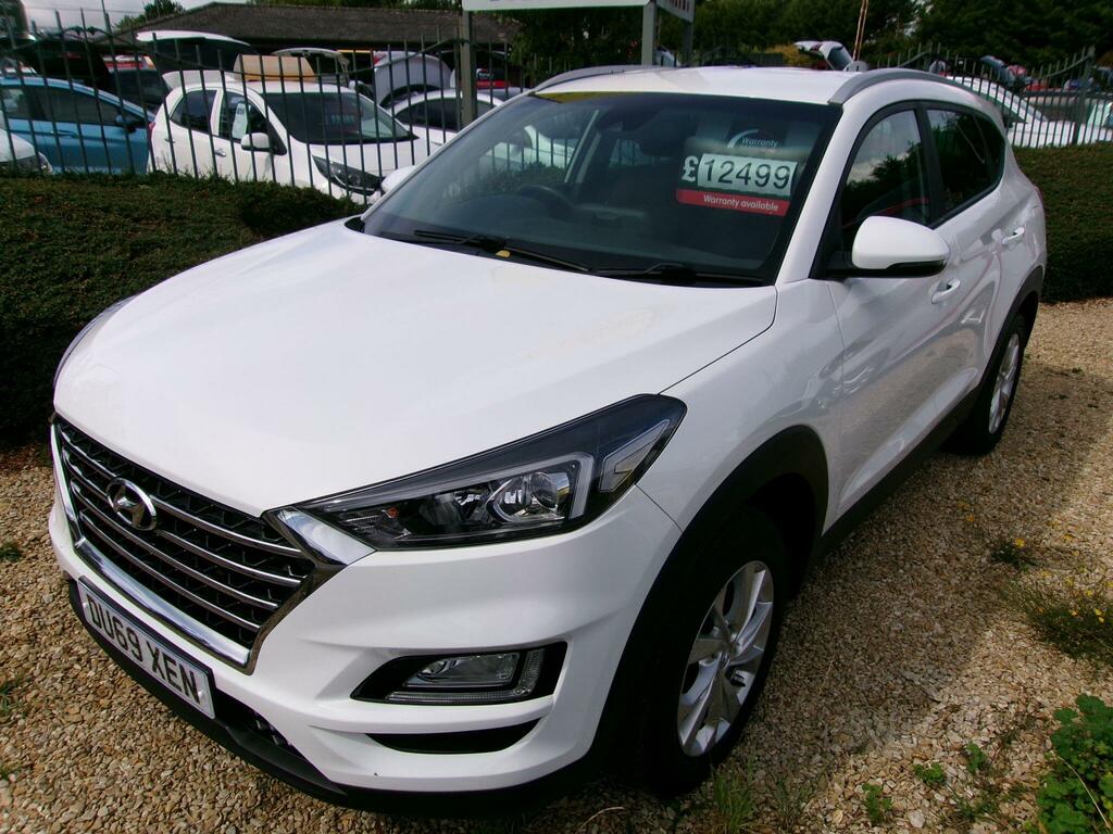 Hyundai Tucson 1.6 Gdi Se Nav Euro 6 Ss White #3