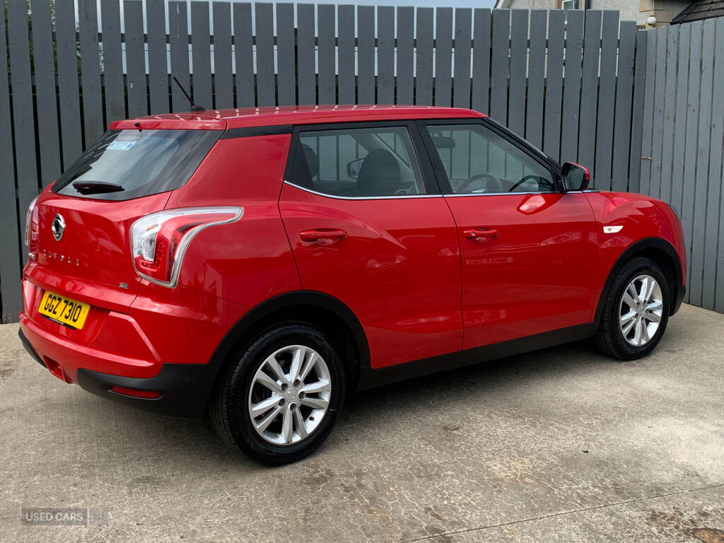 SsangYong Tivoli 1.6 D Se Red #6