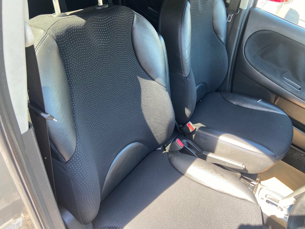 Nissan Note Note N-tec Silver #32