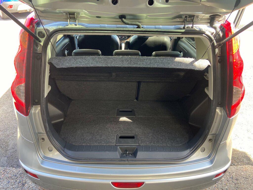 Nissan Note Note N-tec Silver #24