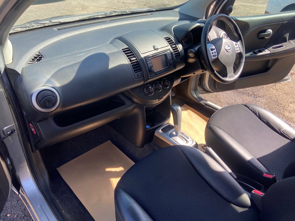 Nissan Note Note N-tec Silver #17