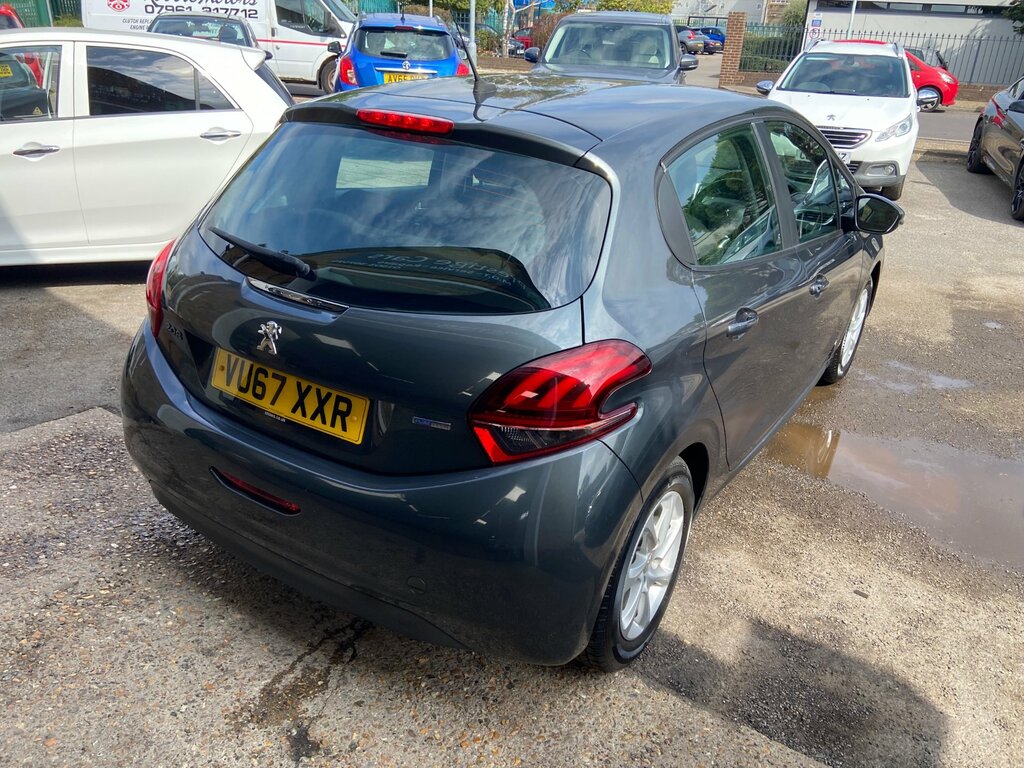 Peugeot 208 1.2 Puretech Active Hatchback Eu Grey #4