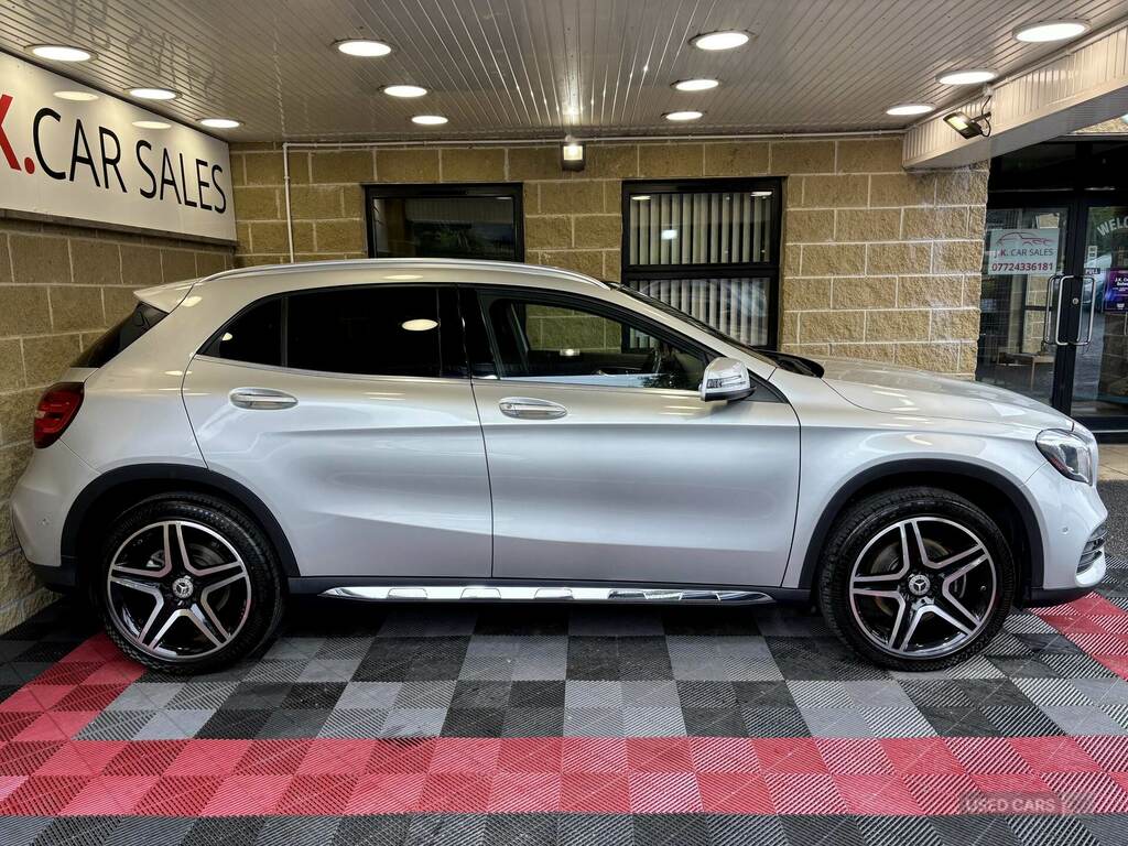 Mercedes-Benz GLA Class Gla 220D 4Matic Amg Line Prem Plus KU17ETT Silver #3