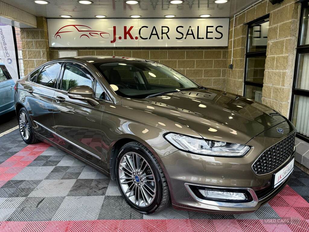 Ford Mondeo Vignale 2.0 Hev Powershift EN17UTM Brown