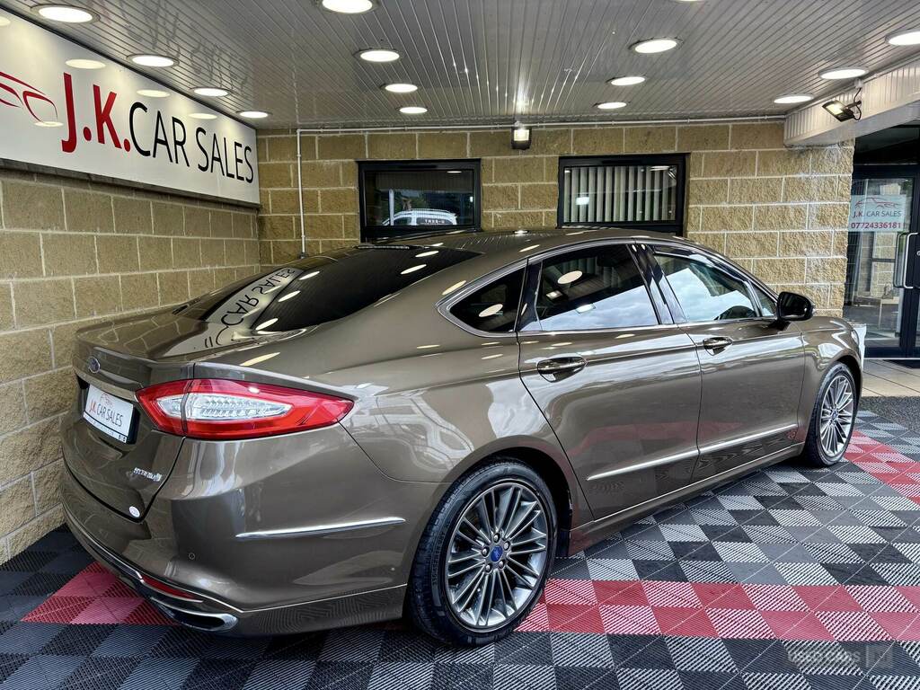 Ford Mondeo Vignale 2.0 Hev Powershift EN17UTM Brown #2