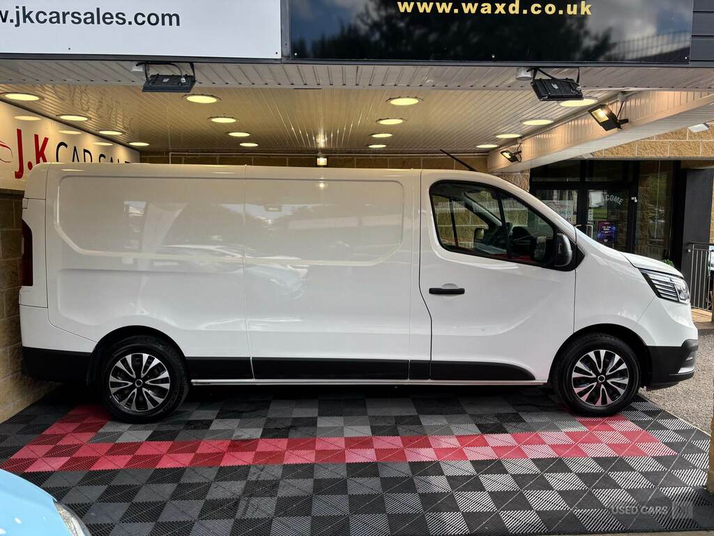 Renault Trafic Ll30 Blue Dci 130 Business Van YK72ZSL White #3