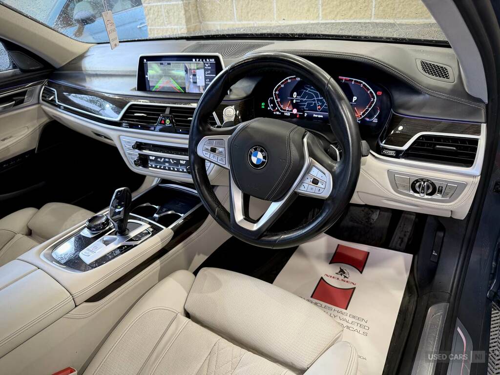 BMW 7 Series Automatic White #10