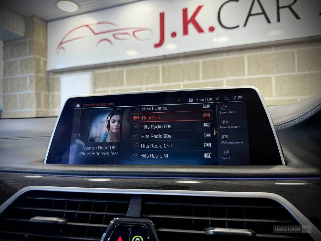 BMW 7 Series Automatic White #18