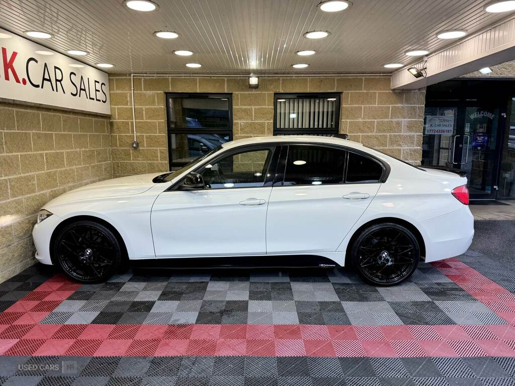 BMW 3 Series 320D Efficientdynamics Sport White #6