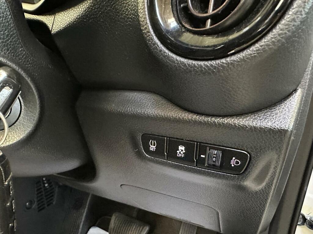 Kia Picanto Hatchback Black #35