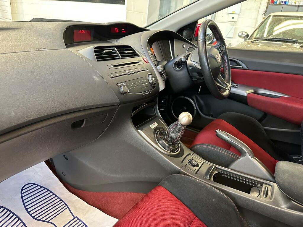 Honda Civic Hatchback Black #12