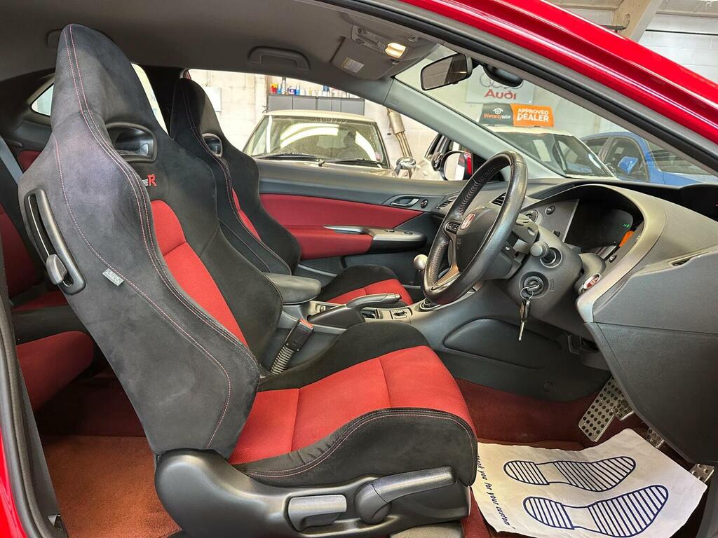 Honda Civic Hatchback Black #10