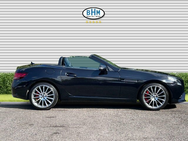 Mercedes-Benz SLC 2019 2.0 Slc200 Gpf Amg Line Convertible Petro LN69GYU Black #2