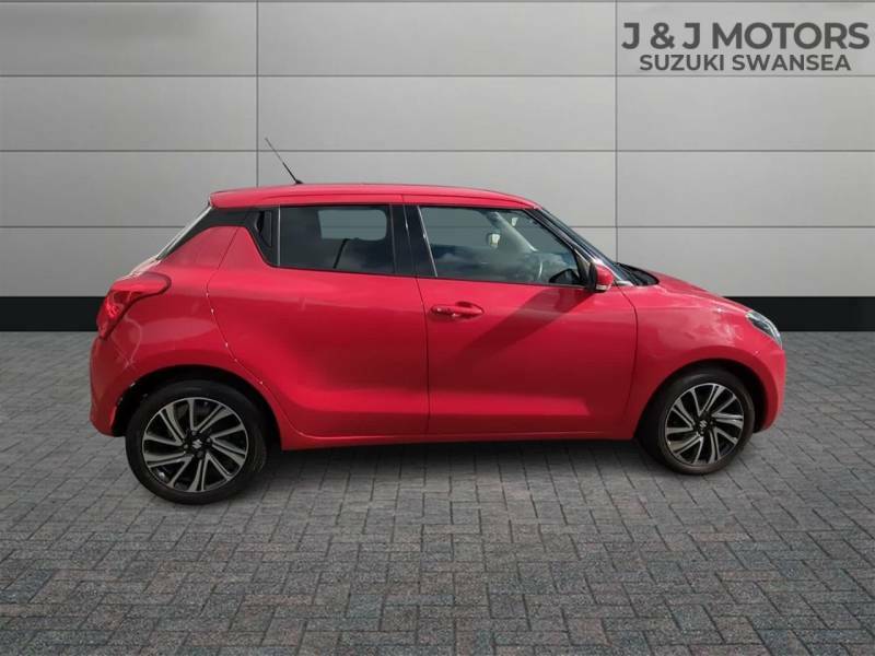 Suzuki Swift Hatchback Red #8