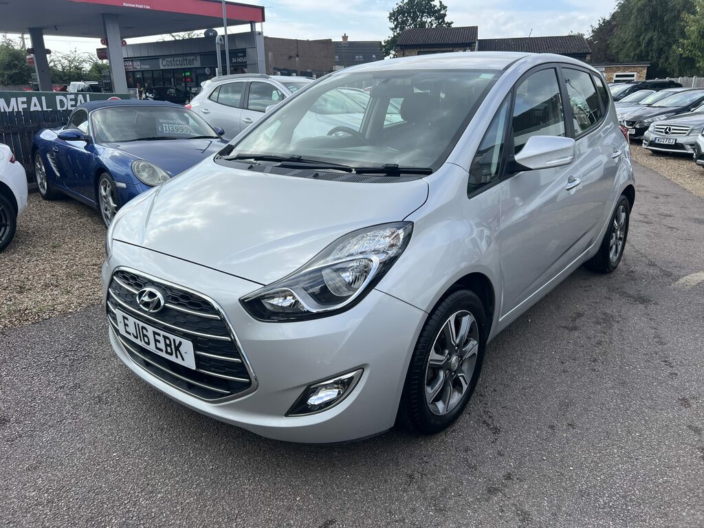 Hyundai I20 1.4 cc Silver #4