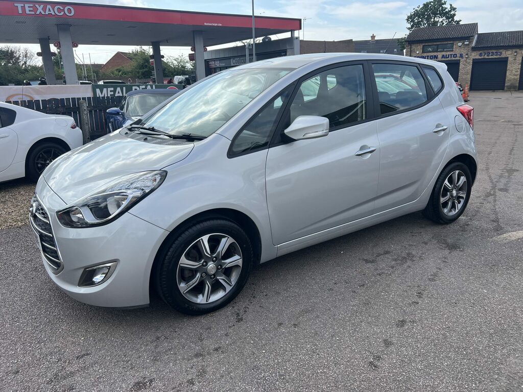 Hyundai I20 1.4 cc Silver #5