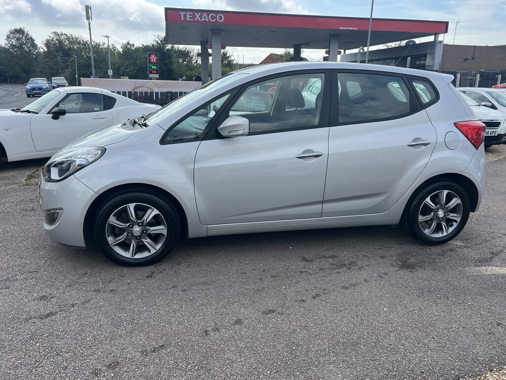 Hyundai I20 1.4 cc Silver #6