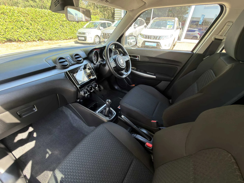 Suzuki Swift 1.2 Dualjet 83 12V Hybrid Sz5 White #2