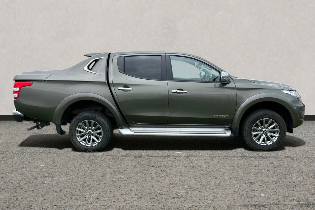 Mitsubishi L200 Double Cab Di-d 178 Warrior 4Wd Green #4