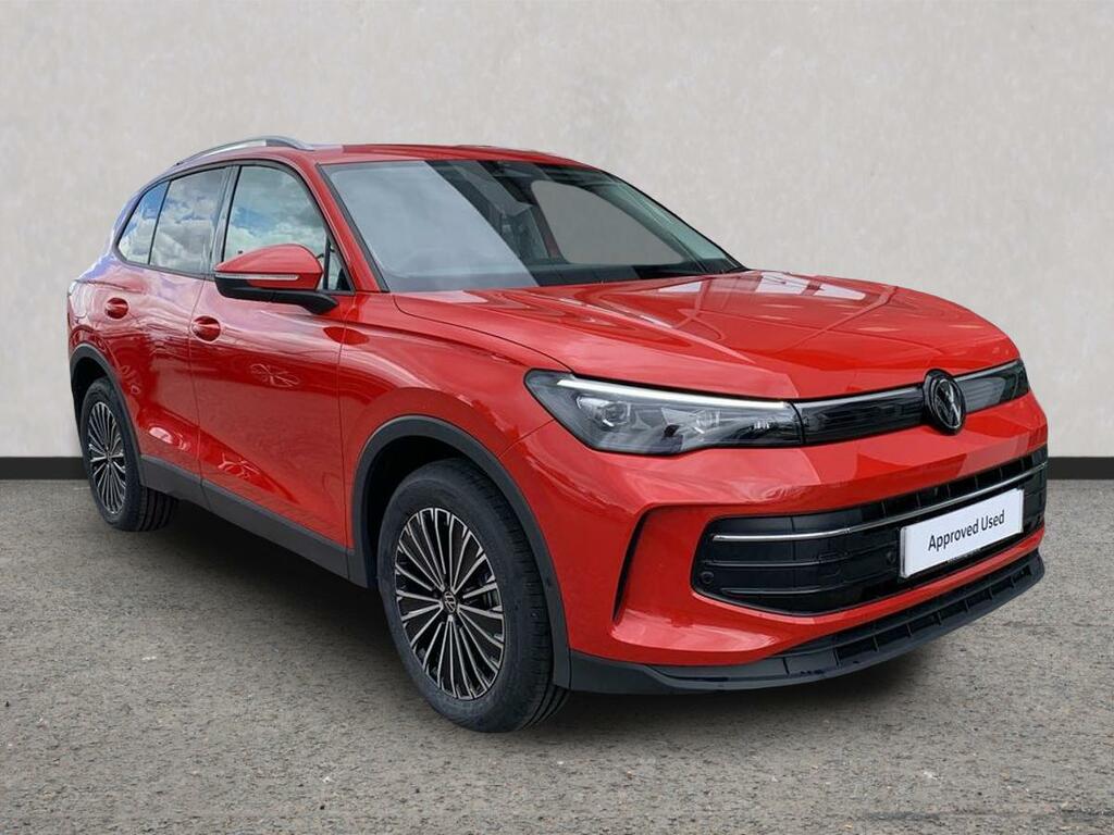 Volkswagen Tiguan 1.5 Etsi 150 Match Dsg Red