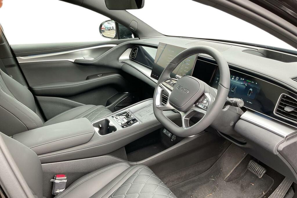 Byd Sealion 7 91.3Kwh Excellence Awd ST26YJX Black #6