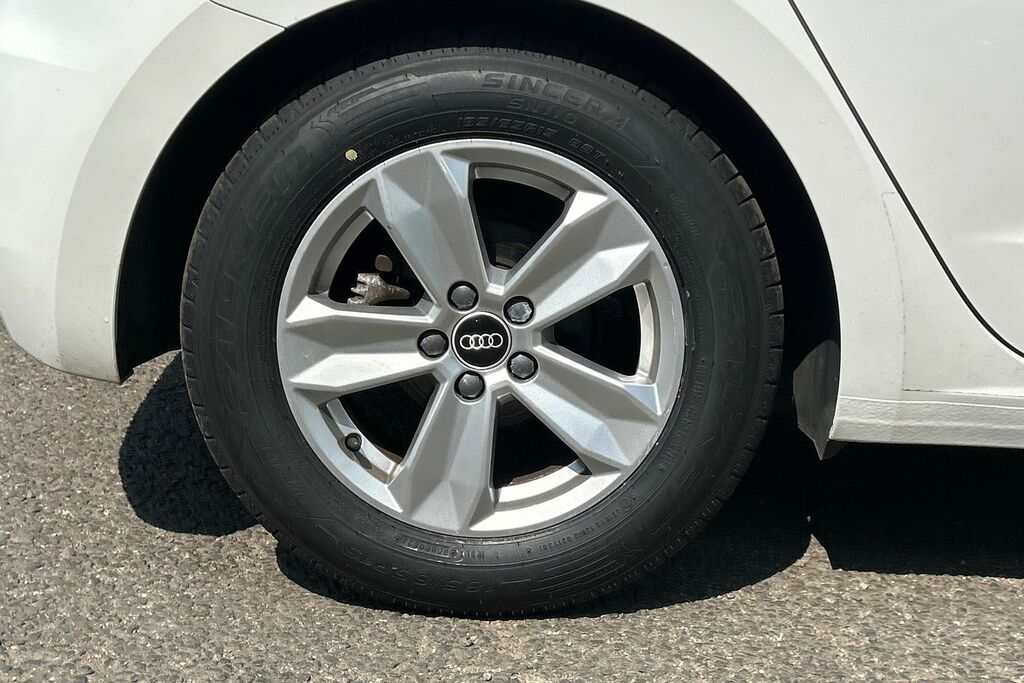 Audi A1 Technik 30 Tfsi 116 Ps 6-Speed ST70NBM White #5