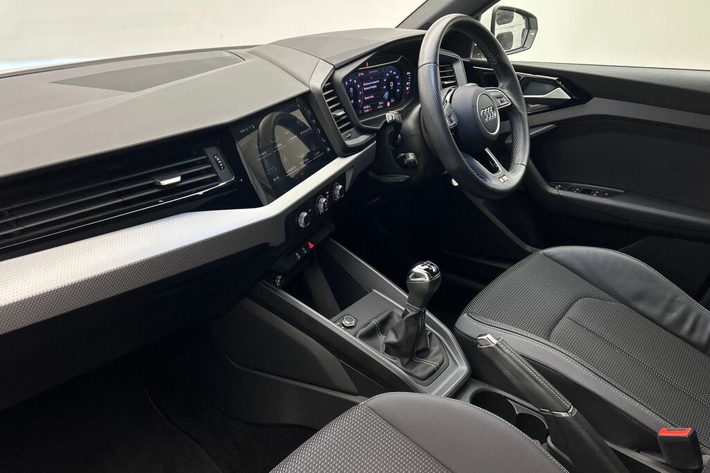 Audi A1 S Line 25 Tfsi 95 Ps 5-Speed ST24TNN White #2