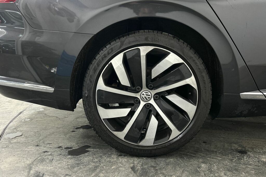 Volkswagen Arteon 2.0 Tdi Scr 190 R-line 4Motion Dsg Grey #5